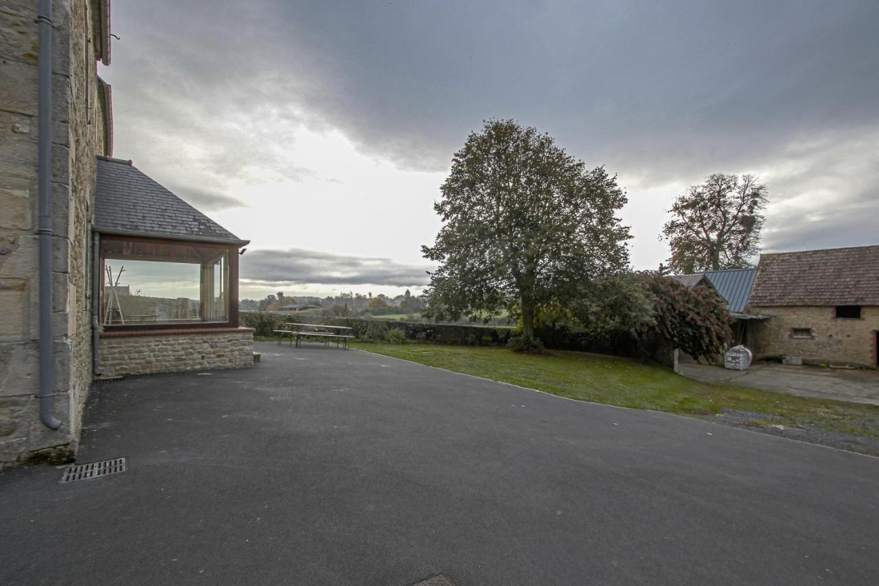 Villa Ferme De La Bertiniere Lingevres Exterior foto